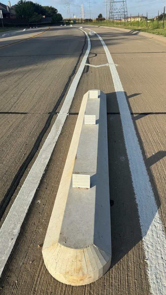 Route photo 44: North Concrete Barrier 27, No visible damage