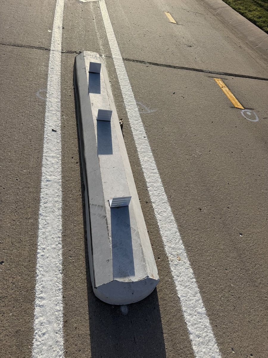Route photo 77: South Concrete Barrier 36, Tire Marks