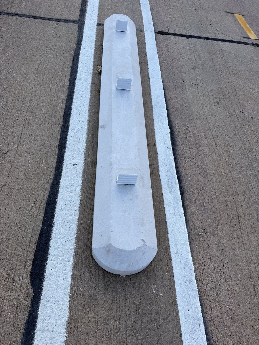 Route photo 153: South Concrete Barrier 105, No visible damage